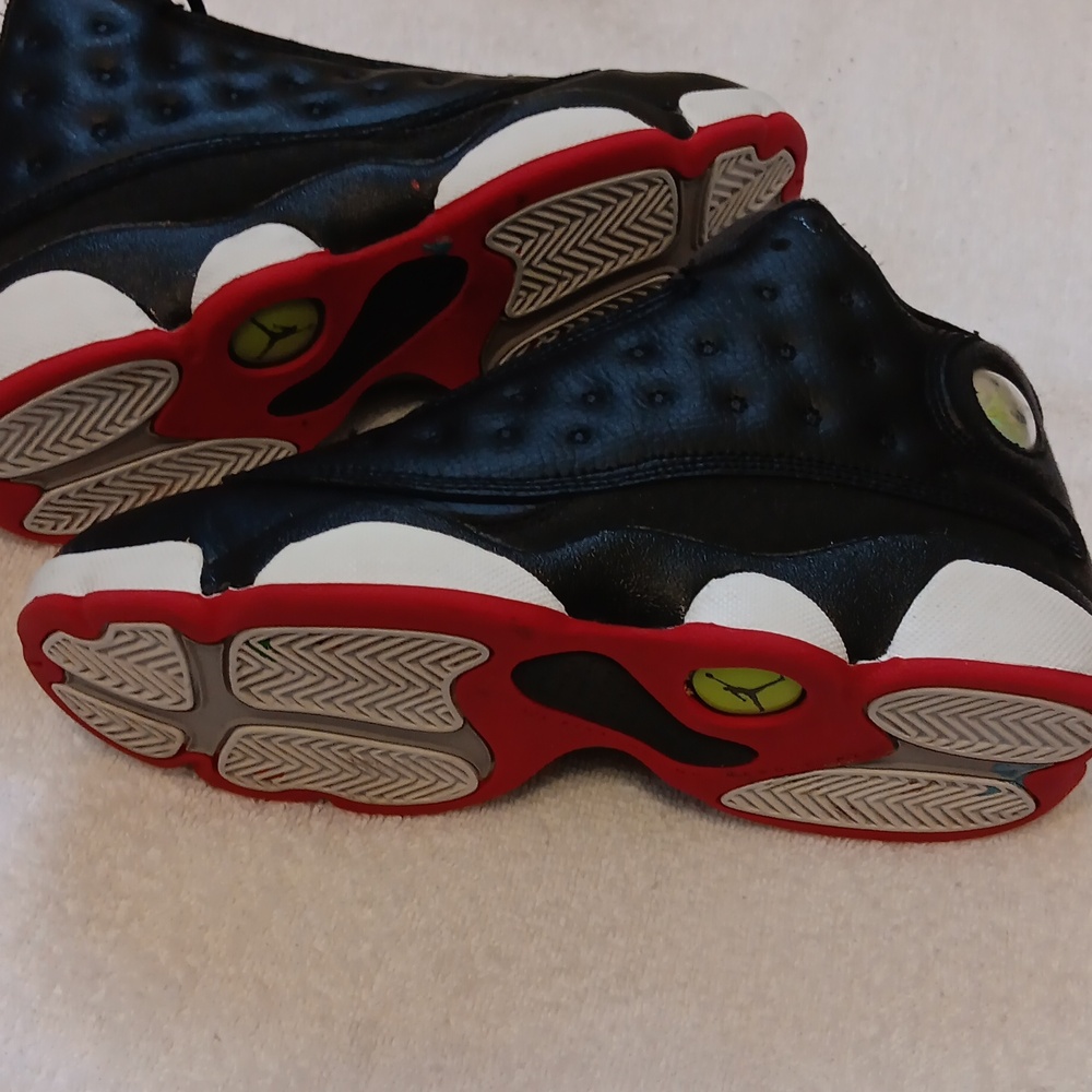 Jordan retro 13. Size 3youth. Black/wht/red - Picture 5 of 9